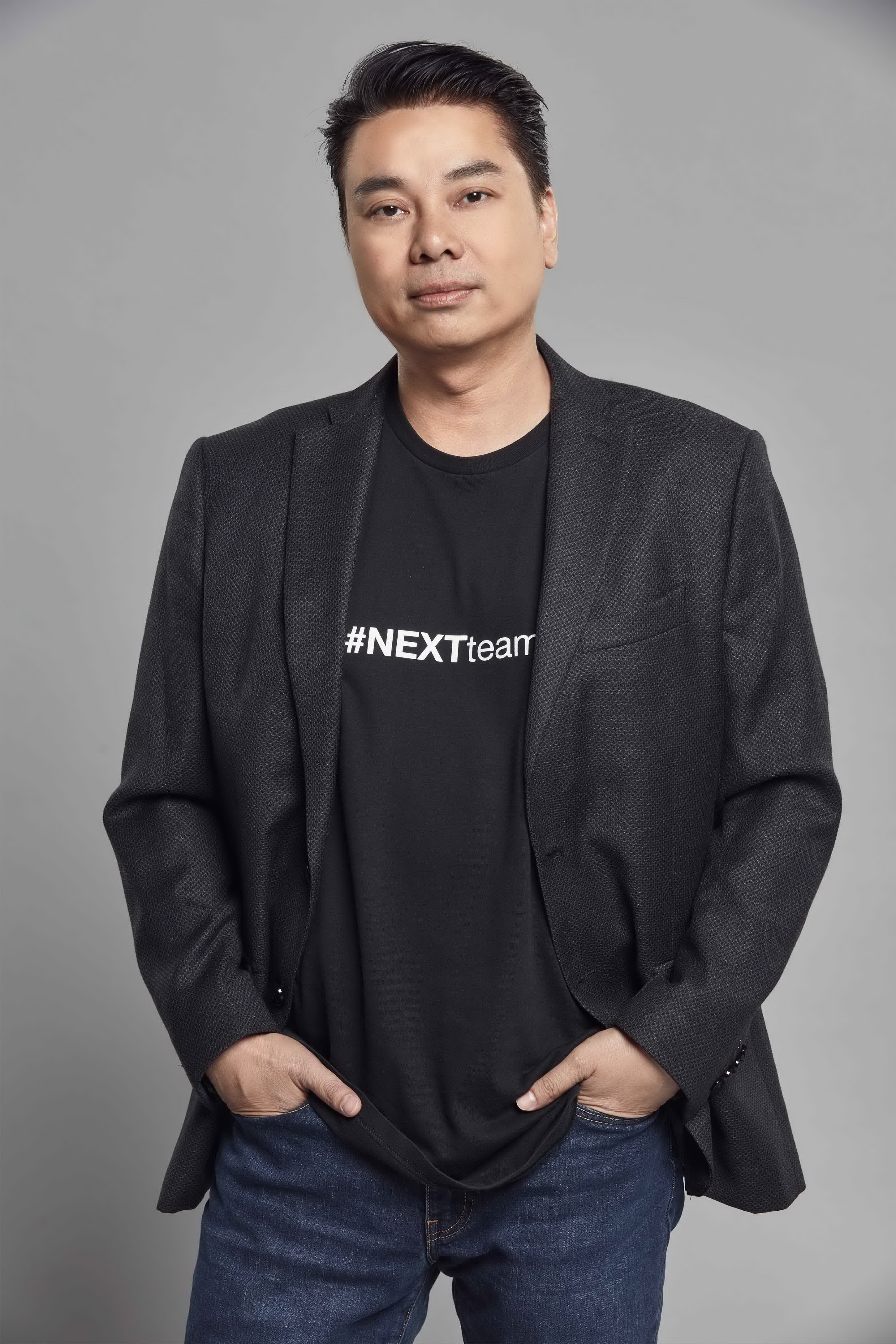 "ปรีดิ์ธนัช โสรัต"NEXT COMPANY