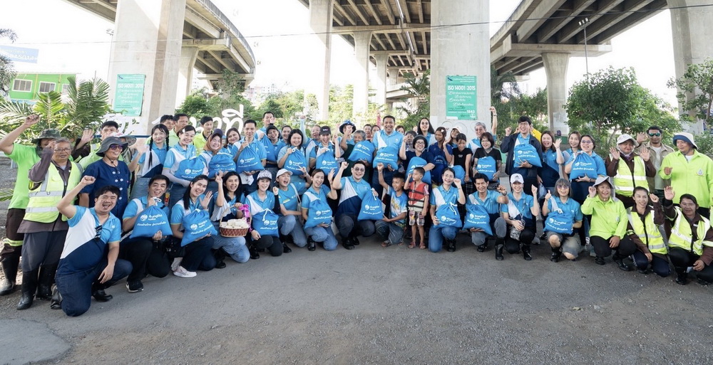 กรุงไทย"จิตอาสารักษ์โลก ล่องเรือเก็บขยะ"   